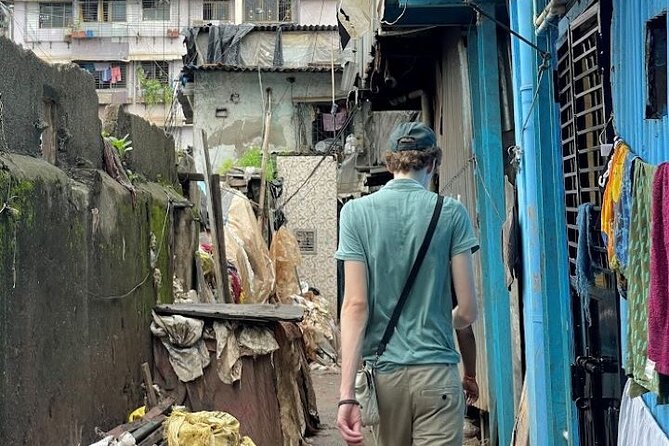 Mumbai Full-Day Sightseeing & Dharavi Slum Tour - CSMT and the Gateway Area: From Rail Heritage to Coastal Views