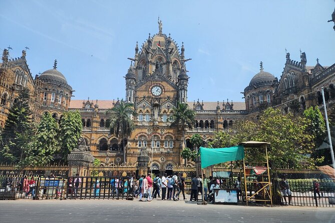 Mumbai Heritage Walk and Elephanta Caves Experience - Guide Impact: When Nitin Is on the Route
