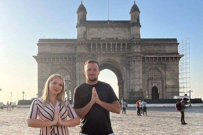 Mumbai Highlight : Exclusive Private Luxury Sightseeing Tour - Oval Maidan: a breather with a clear view of Mumbai’s power spots