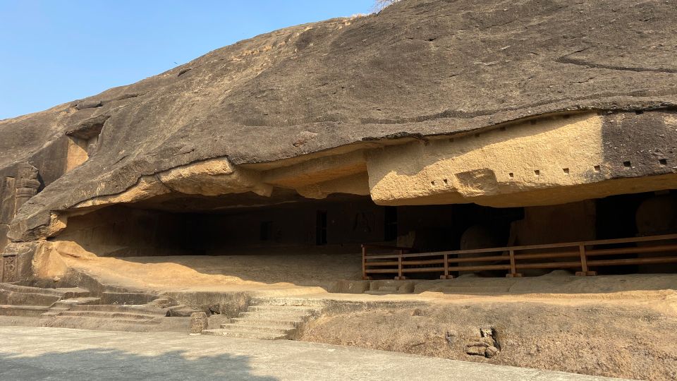 Mumbai: Kanheri Caves and The Golden Pagoda Temple - Key highlights to know before you go