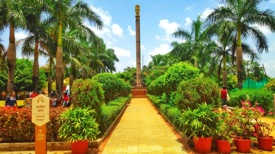 Mumbai: Kanheri Caves and The Golden Pagoda Temple - What the meditation component is like (and how to use it)