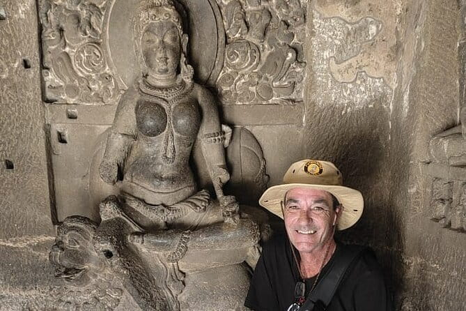 Mumbai Kanheri Caves & Golden Pagoda – A Buddhist Settlement - Getting there without stress (and what the meeting point means)