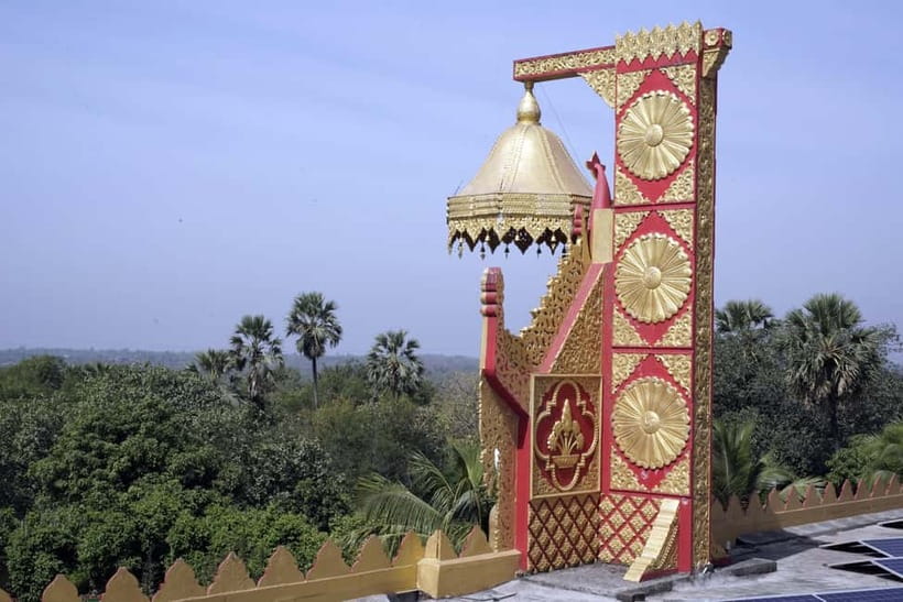 Mumbai Kanheri Caves & Vipassana Pagoda Tour - Transportation, Entry, and Practical Value for $26