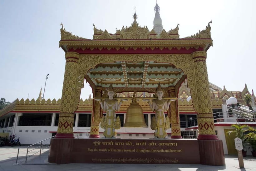 Mumbai Kanheri Caves & Vipassana Pagoda Tour - Getting There: Hotel Pickup and the Park-Gate Reality Check