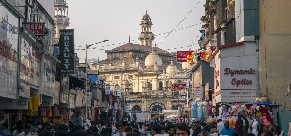 Mumbai: Local Markets & Temples Tour - Mumbadevi Temple: The Namesake Meaning Behind the Visit