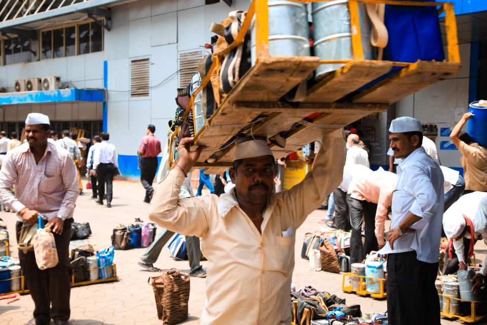 Mumbai: Local Transport & Dabbawallah Tour - The dabbawallah moment: lunch logistics in action