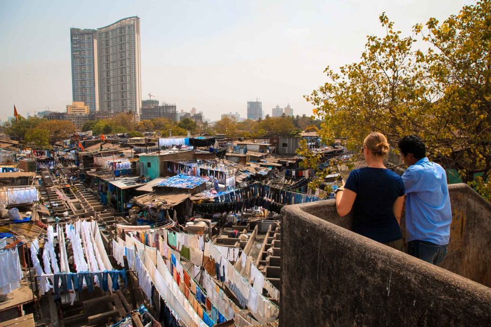 Mumbai: Local Transport & Dabbawallah Tour - A viewpoint walk and the drop-off at Churchgate