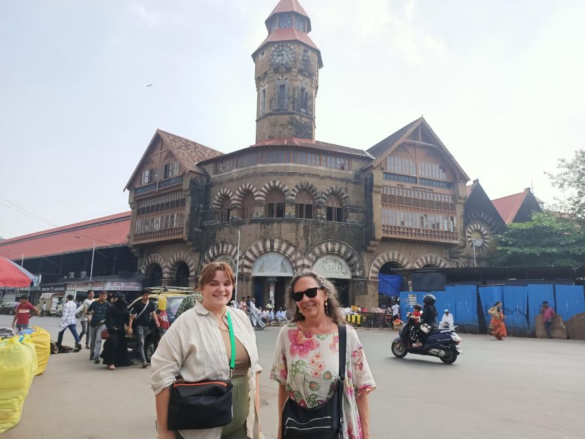Mumbai Market Tour - Why South Mumbai Markets Feel Like the Main Event