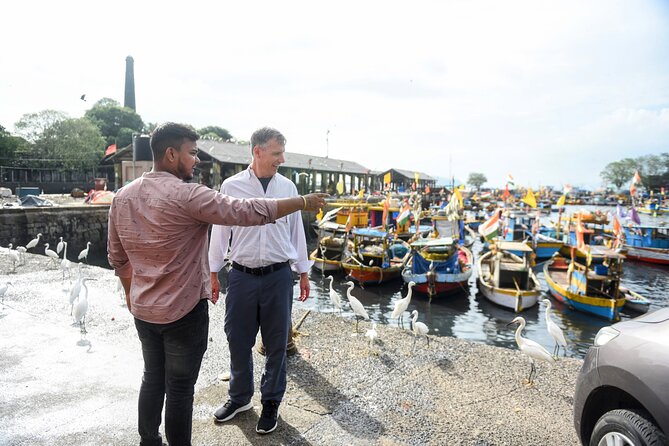 Mumbai Morning Market Tour of Flowers, Fish, and More - Sassoon Dock fish market: the daily catch in full motion