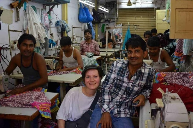 Mumbai: Private Dhobi Ghat Laundry & Slum Tour with Pickup - Transport and pacing: pickup plus options like a local train