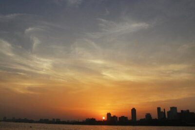 Mumbai Sky Line Private Sailing Excursion for up to 5ppl - The main route: cruising past Gateway of India and the Taj Mahal Palace
