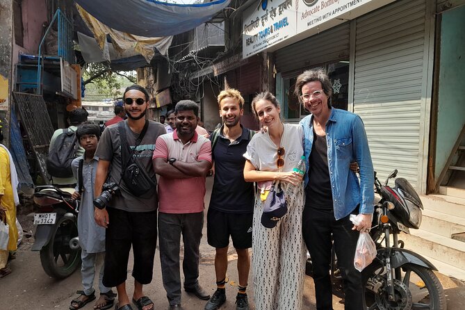 Mumbai Slum Tour –An insight of Dharavi Slum with Local Guide - Narrow lanes, homes, and neighborhood places of worship