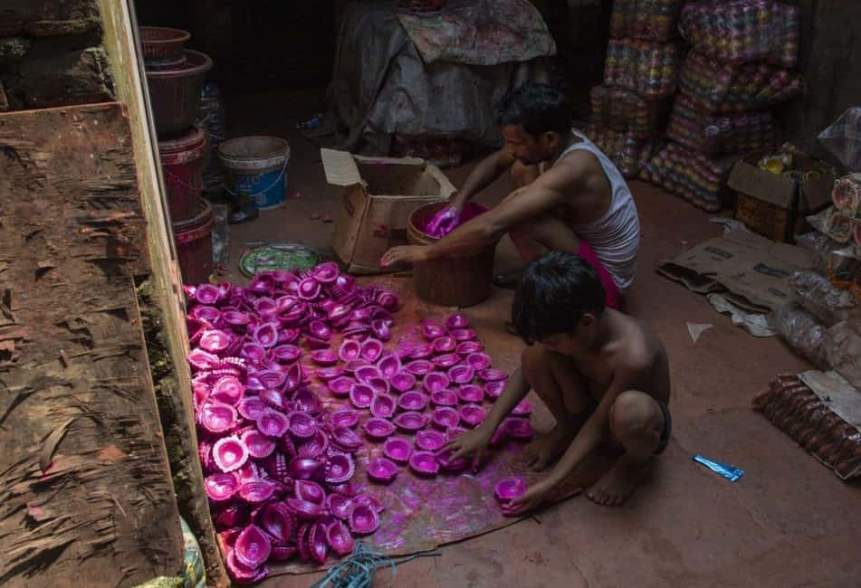 Mumbai Slum Tour - Visit Dharavi Slum with Local Guide - Workshop stops: recycling, leather work, garments, and pottery