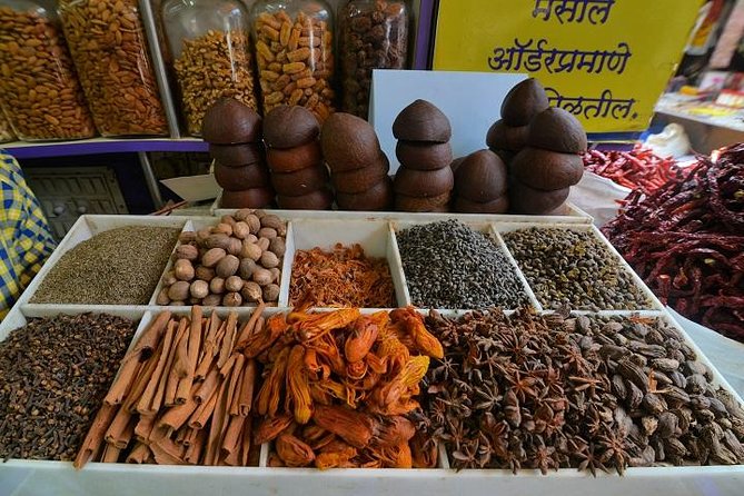 Mumbai Spice Markets and Bazaars Tour with Guide and Transport - The other bazaars between stops (what to expect in the gaps)