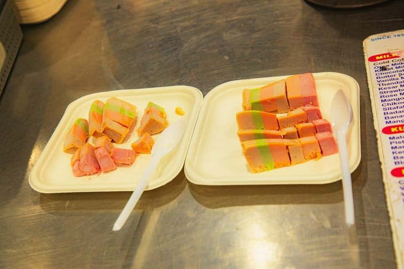 Mumbai: Street Food and Night Markets Tour - Girgaon snacks first: what you’re really tasting