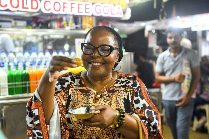 Mumbai Street Food & Bazaar Tour with Local Transport - A 3.5-hour street food and bazaar route that actually feels doable