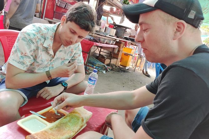 Mumbai Street Food Safari - Taj Icecream in Bohri Mohalla: Haji Tikka plus hand-churned ice cream