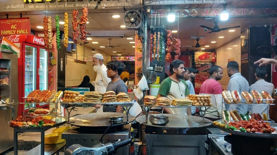 Mumbai Street Food Tour with Evening Bazaar Walk - Non-veg favorites: Baida Roti, Kati Rolls, kebabs