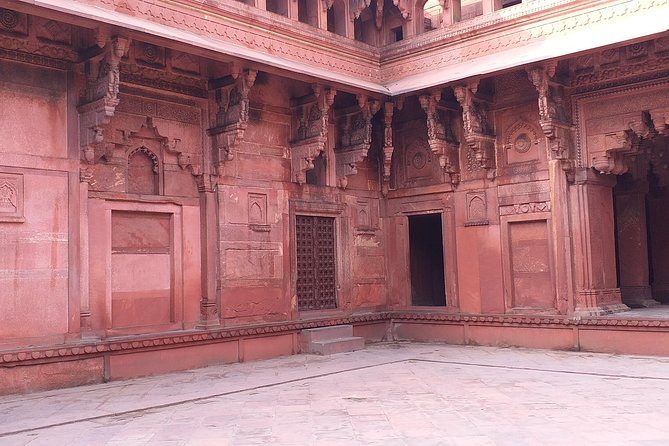 Mumbai to Agra Taj Mahal Day Trip with Return Flights and Lunch - The 2:00 AM alarm: how the day starts in Mumbai