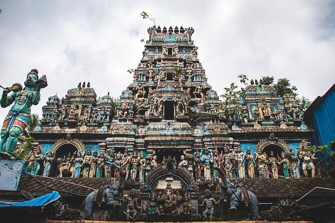 Premium Mumbai Sightseeing Tour - Small comforts that make a long city day easier