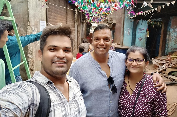 Private 8 Hours Mumbai City Sightseeing and Dharavi Slum Tour - Should you book this Mumbai city + Dharavi tour?