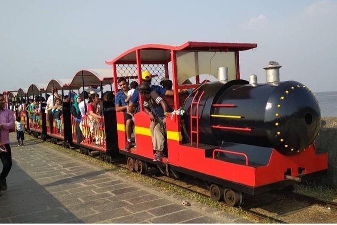 Private Elephanta Caves & Mumbai Sightseeing Tour with AC Car - Ferry crossings and guide handoffs: how to keep everything smooth