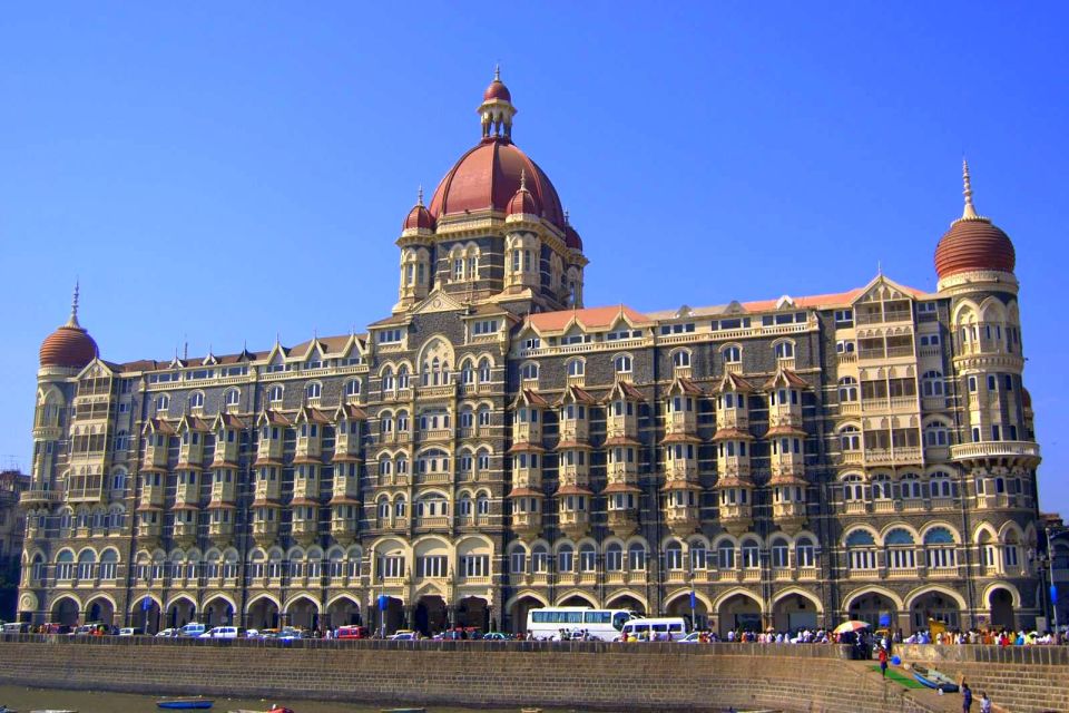 Private Exclusive Sightseeing Tour of Mumbai with Guide - From Jain Temple to Gandhiji’s House to Race-Course to Markets