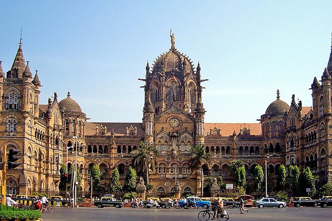 Private Full-Day Mumbai City Tour with Elephanta Caves Excursion - Museum Stop and Shopping Detours: Plan Around the Extra Stops
