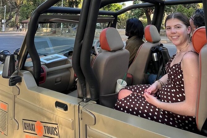 Private Guided Open Jeep Tour in Fort & Colaba - Entering Mumbai Fast: What This Open Jeep Tour Really Gives You