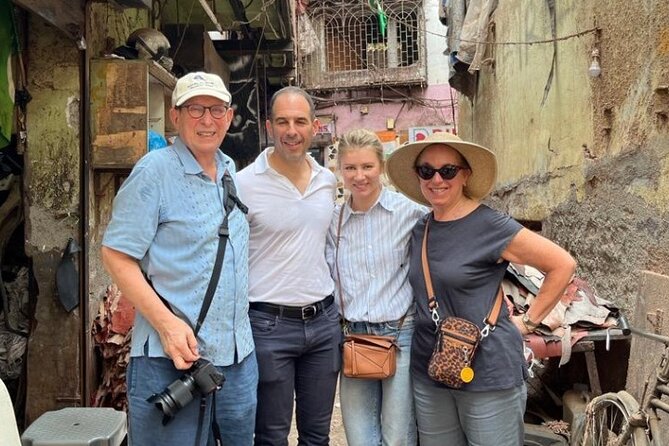 Private Guided Walking Tour in Dharavi Slums - Stop 4: Kumbharwada’s potters settlement and working routines