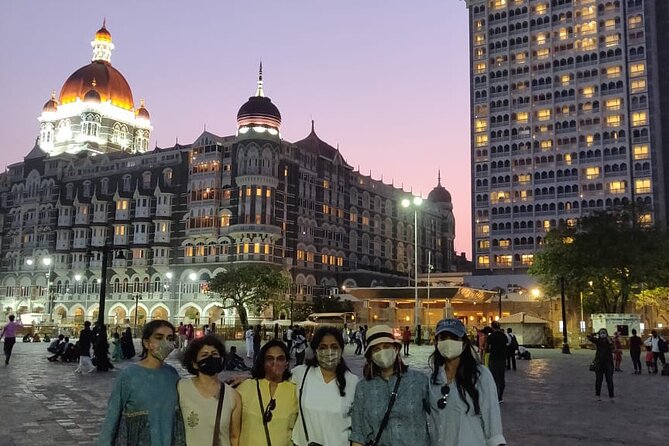 Private Guided Walking Tour in Fort & Colaba - Stop 4: Flora Fountain for street-level color and scale