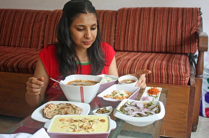 Private Market Tour and Vegetarian Cooking Class in Mumbai - Vegan and dietary needs: how to keep the class comfortable