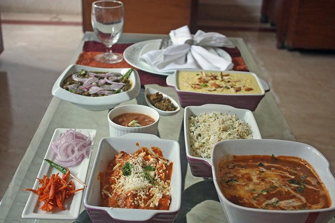 Private Market Tour and Vegetarian Cooking Class in Mumbai - Timing, pacing, and what the 3 hours feel like in real life