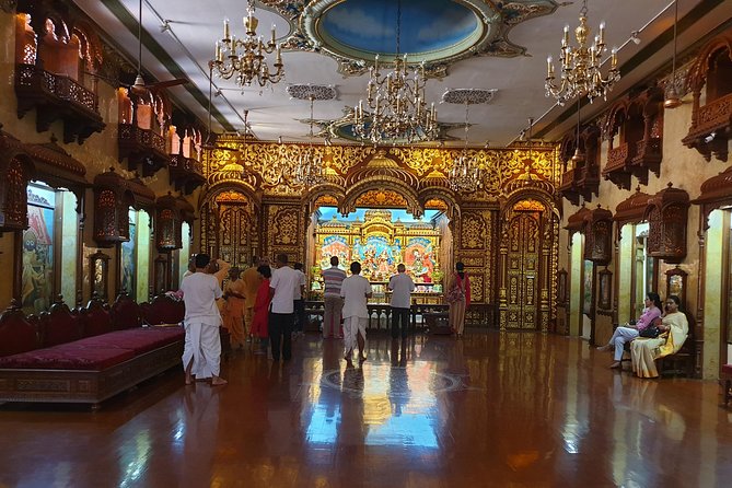 Private Maximum Mumbai Tour With Add-On Options - Hanging Gardens and Malabar Hills: quick nature relief with big-city context