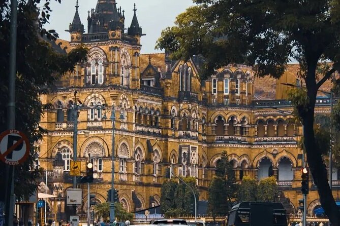 Private Mumbai City Tour - Temples and gardens: where the photos actually happen