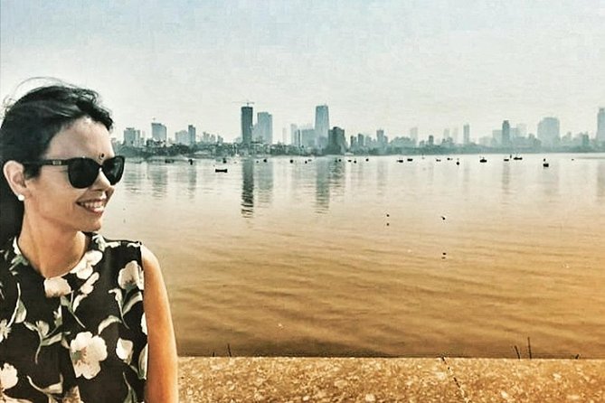 PRIVATE Mumbai Full Day Tour in Premium Car/Bus/Moped with GUIDE - Price and logistics: when $99 per group is a good deal