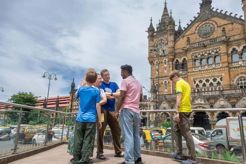 Private Mumbai Highlights Tour (5 Hours) - Marine Drive, Kamala Nehru Park, and Hanging Gardens Views