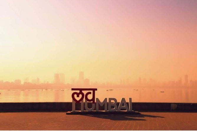 Private Street Food Tour with Mumbai Sightseeing Tour including AC vehicles - The AC car and pickup: Comfort that actually matters in Mumbai nights