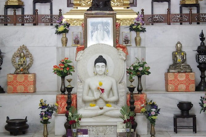 Sacred sites Mumbai tour: Hinduism, Christianity, Judaism & more - Why this short sacred-sites route is so effective