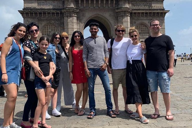 Shared Group Mumbai Tour For Cruise traveler - Gateway of India and Marine Drive: Mumbai’s showpiece views
